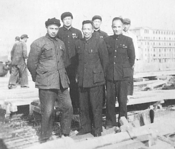 任弼时说:“把黄金交给他,我们放心”