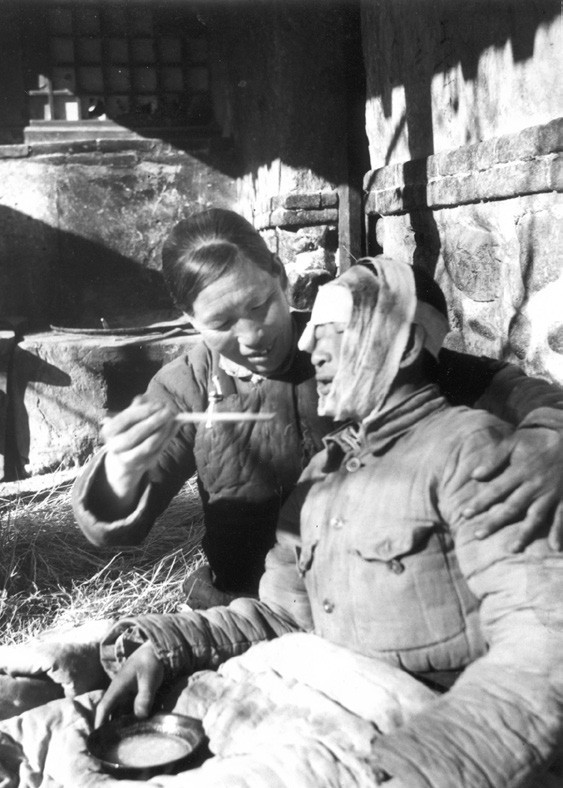 英雄的平山人民