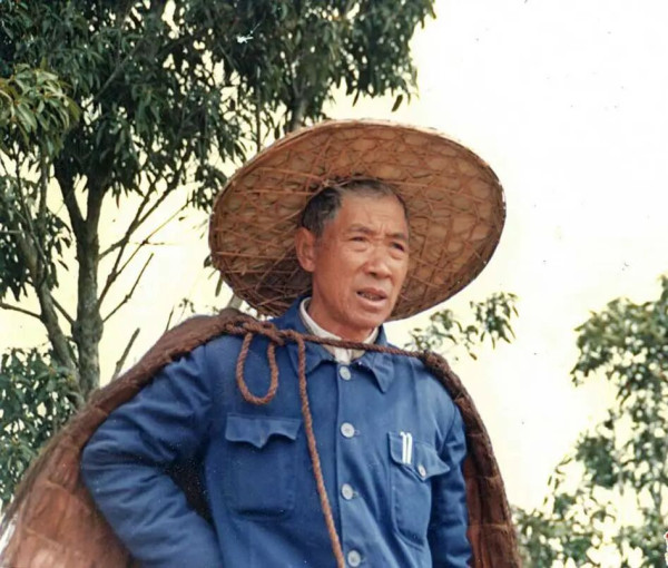 这些带有泥土气息的称呼,是群众对干部的肯定和敬意