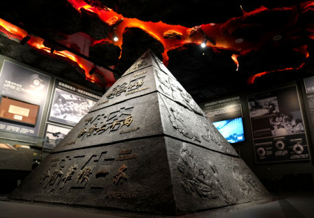当年他们是这样为达赖喇嘛念经祝寿的