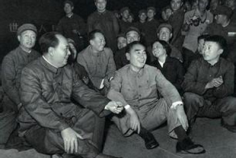 梁柱：毛泽东防干部特权化、贵族化的惊人历史预见