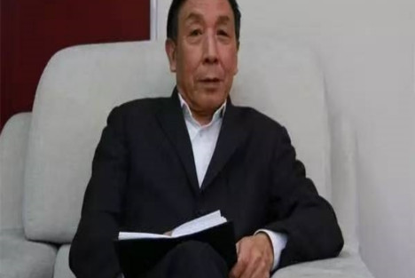 刘润为：粗衣俗表的战士毕竟是战士，精致完美的苍蝇毕竟是苍蝇