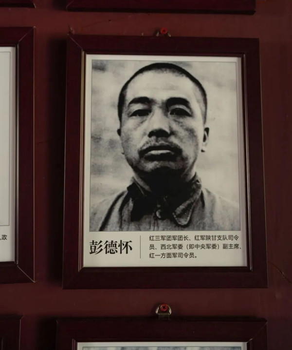 彭德怀东征记：黄河浪涛里的铁血担当