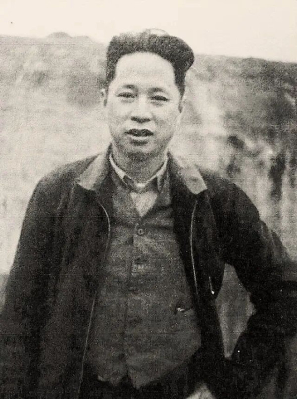 陈毅元帅是怎样用对联评价战友的？