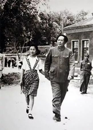 毛主席书信教化子女：少说空话，多做实事，学人之长，克己之短