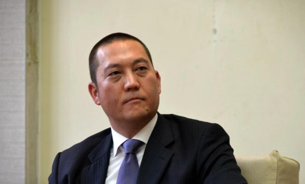 赵明：为什么应欢迎两蒋迁墓回大陆？