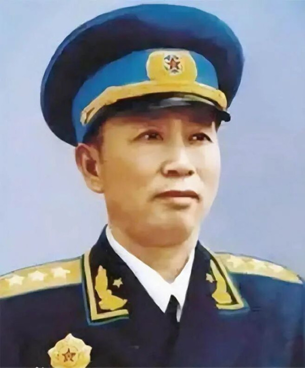 趟血路的长征先锋大将刘亚楼