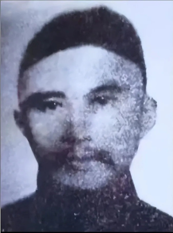绝不容许某些人利用AI技术篡改历史、抹杀英烈功绩！