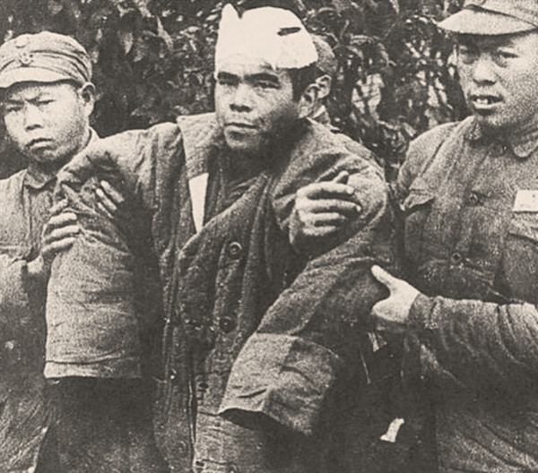 1944年，我们押解冈村宁次侄子回根据地